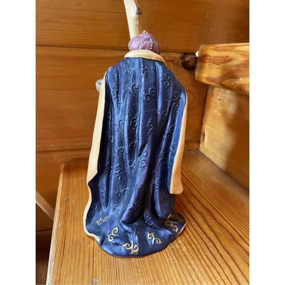 King Purple Turban 8 1/2" Replacement Piece Kirkland 13 Piece Nativity Set 75177 - Picture 3 of 5